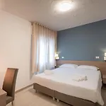 Capinera Hotel apartamentowy 4*