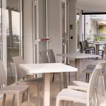 Hotel apartamentowy Capinera