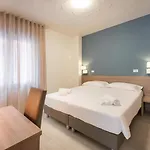 Capinera Hotel apartamentowy