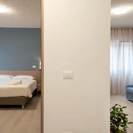 Capinera קאורלה